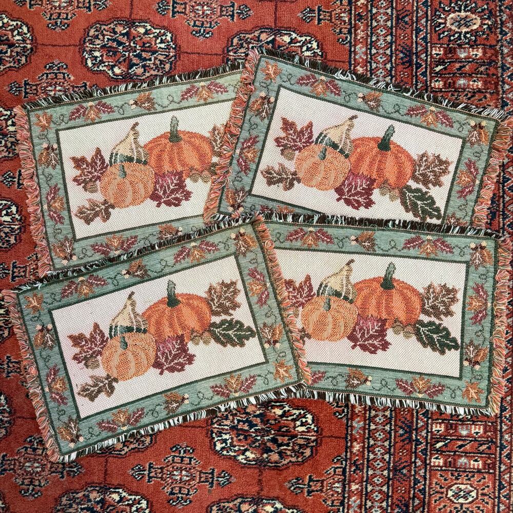 Fall Themed‎ Set of 4 Fringe Edge Rectangular Placemats w Pumpkins